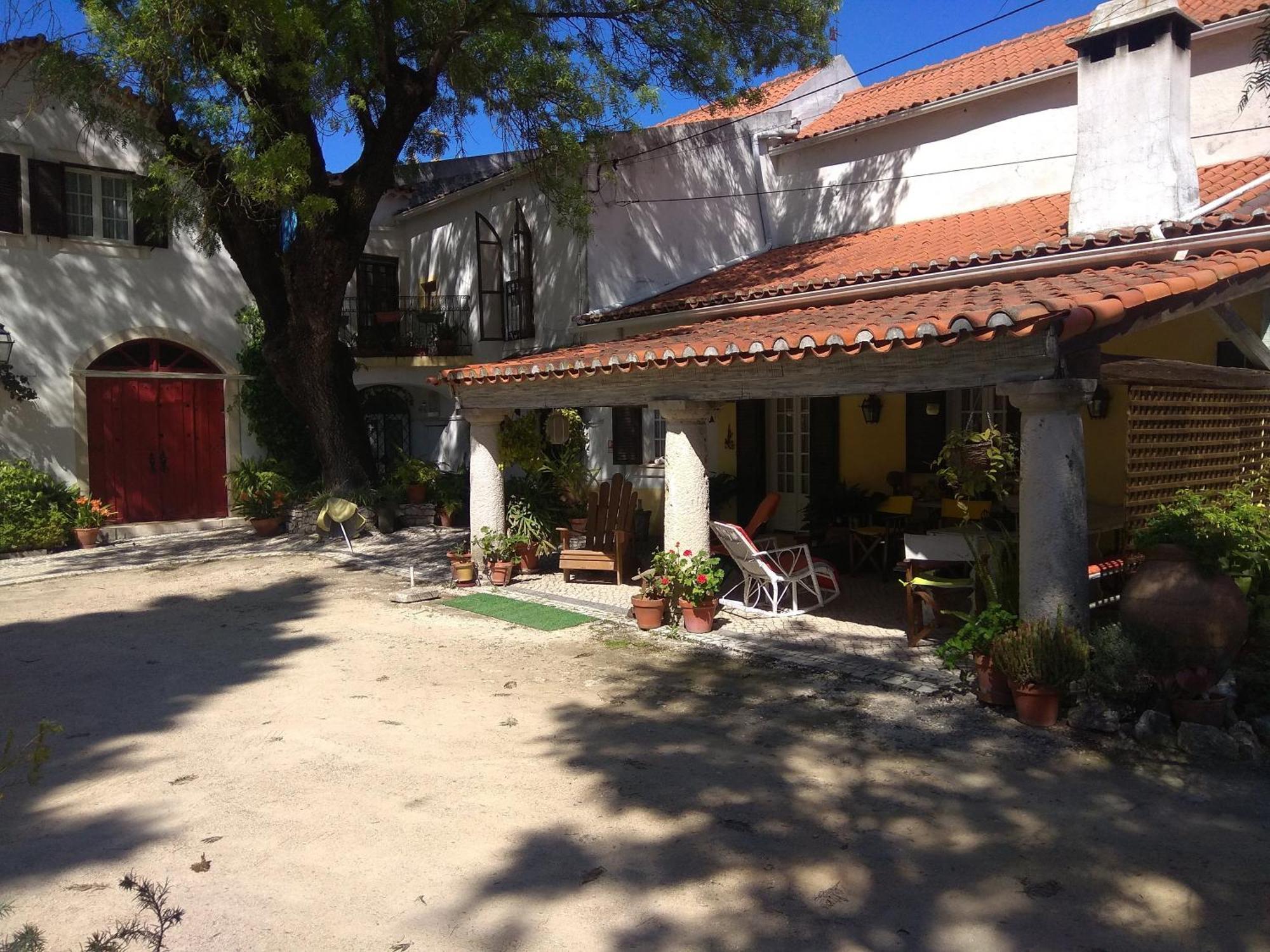 Gasthaus Casa Dos Arrabidos Torres Novas Exterior foto