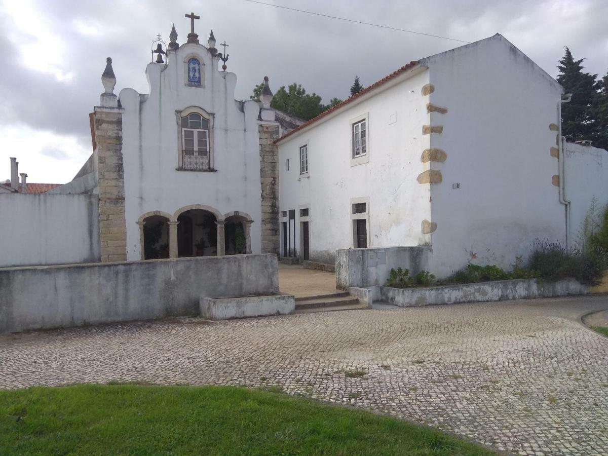 Gasthaus Casa Dos Arrabidos Torres Novas Exterior foto